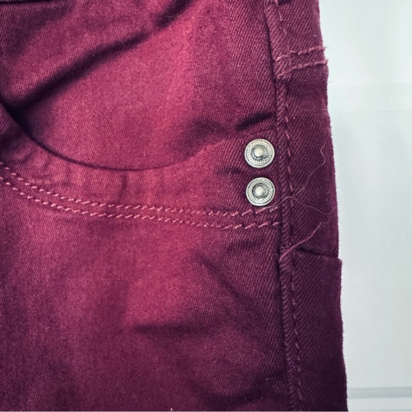 WHO Capri Jean Jeggings - Picture 8 of 10